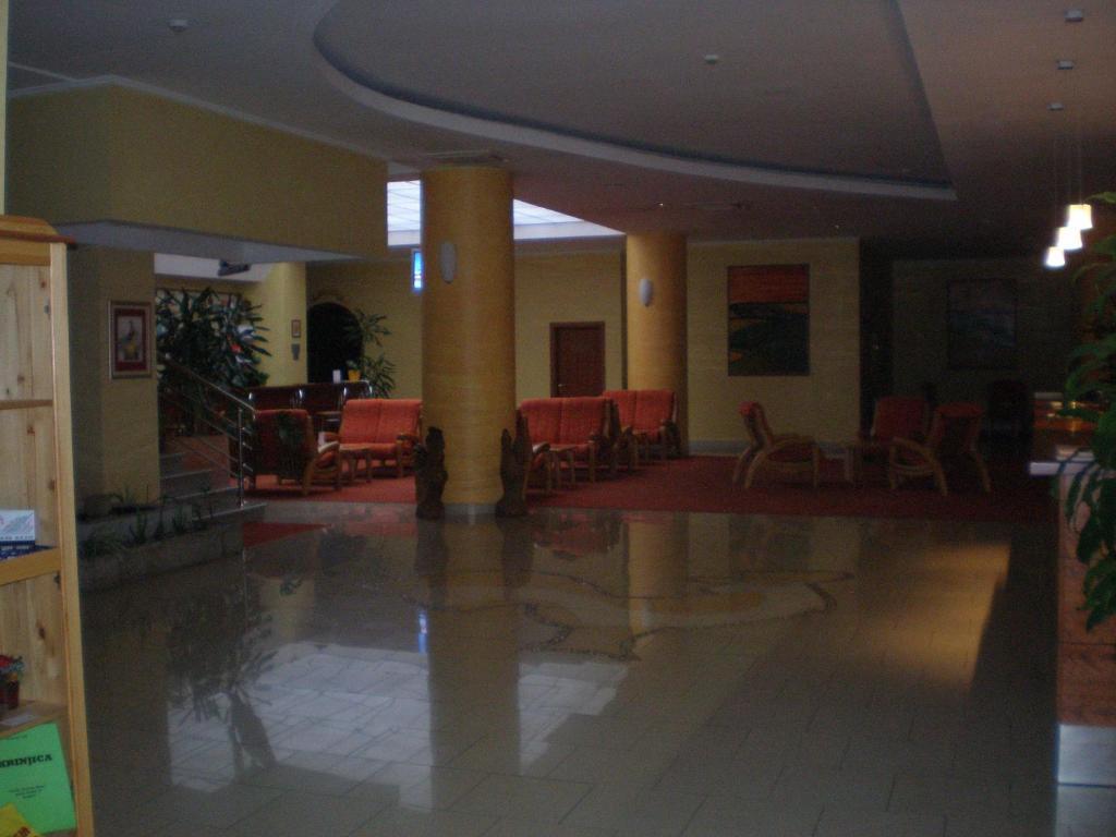 Hotel Picok Thurdevac ภายนอก รูปภาพ